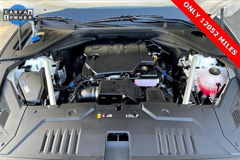 Used 2023 Genesis GV70 2.5T AdvancedImage 9