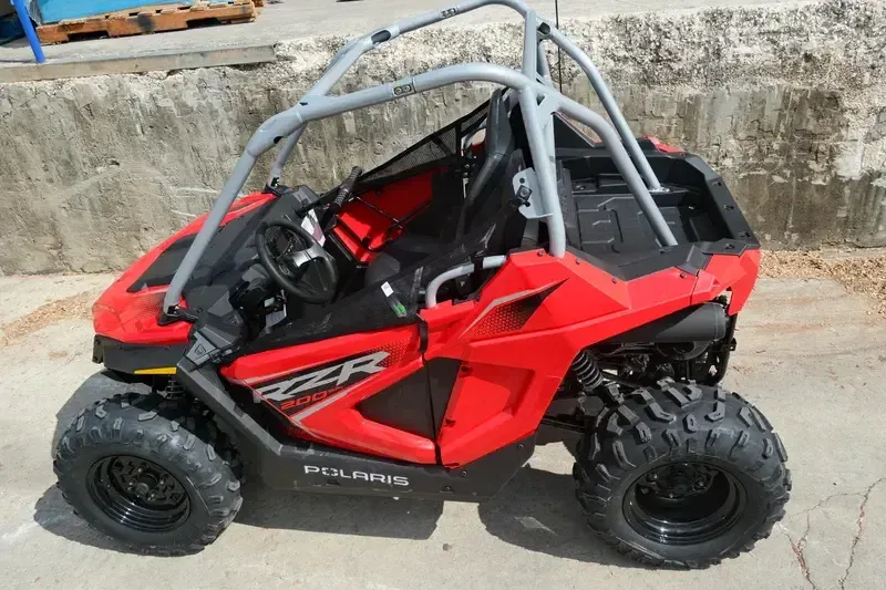 NEW 2026 POLARIS RZR 200 EFI Image 4
