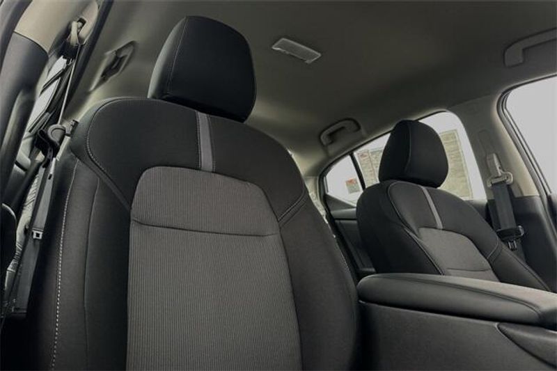 New 2025 Nissan Sentra SVImage 13