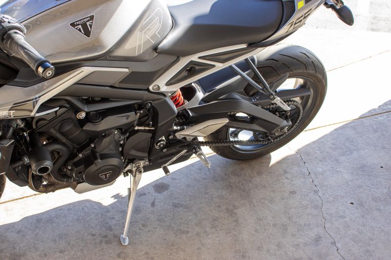 USED 2024 TRIUMPH STREET TRIPLE 765 R Image 18
