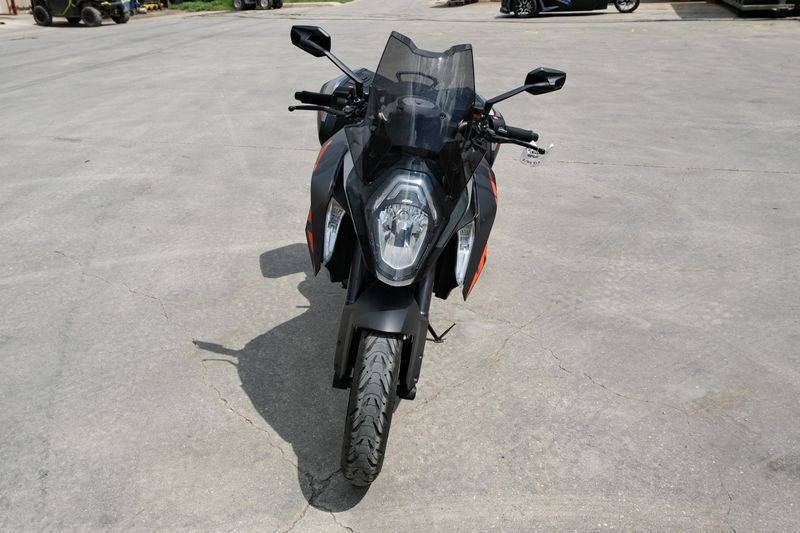 2016 KTM 1290 SUPER DUKE GREY AND ORANGE Image 11
