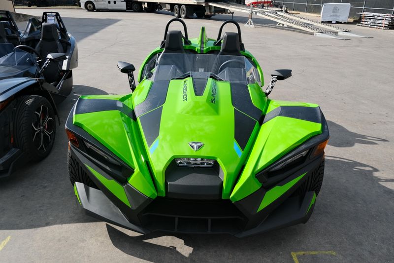NEW 2025 POLARIS SLINGSHOT SL AUTODRIVE Image 9