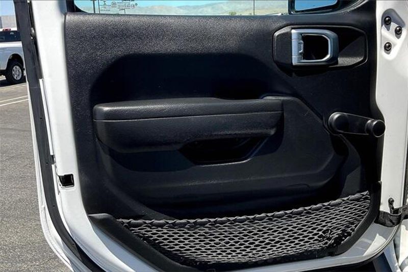 2023 Jeep Wrangler WillysImage 22