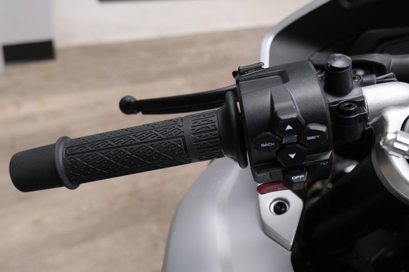 NEW 2026 CFMOTO 675SS Image 25