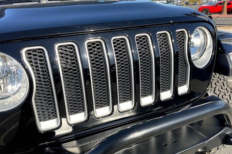 2020 Jeep Wrangler Unlimited SaharaImage 30