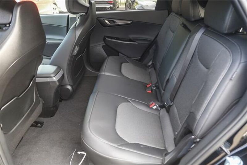 2025 Kia EV6 LightImage 11