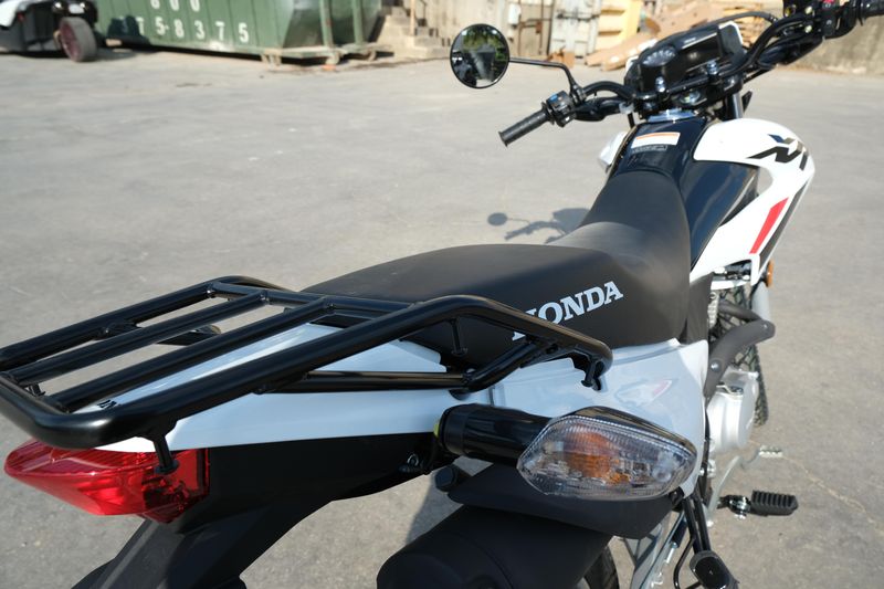 2024 Honda XR150LImage 3