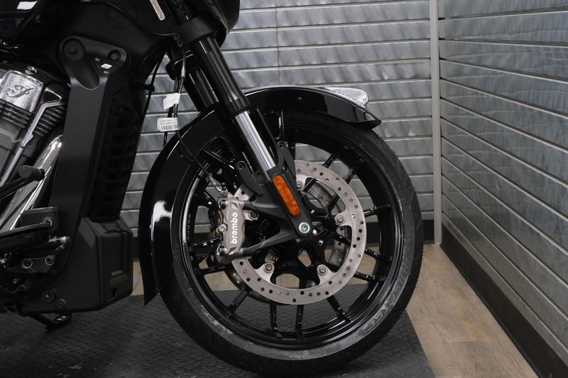 NEW 2025 INDIAN MOTORCYCLE CHIEFTAIN POWERPLUS Image 10