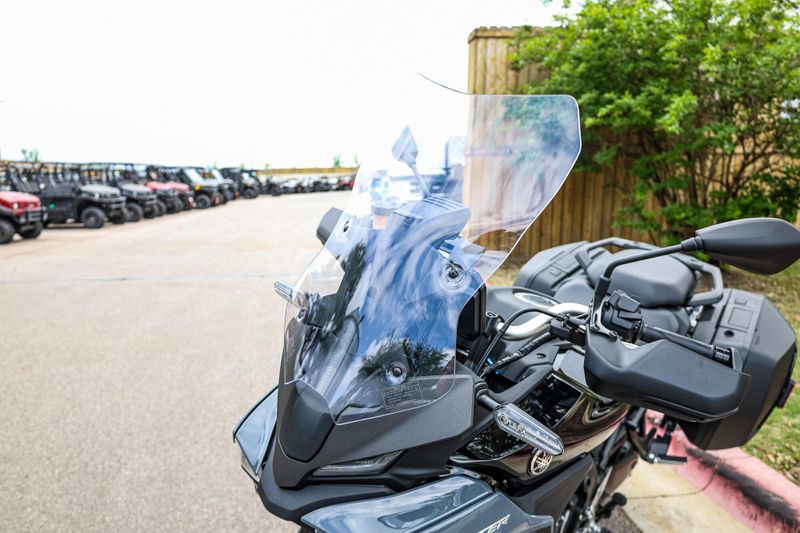 NEW 2025 YAMAHA TRACER 9 Image 13