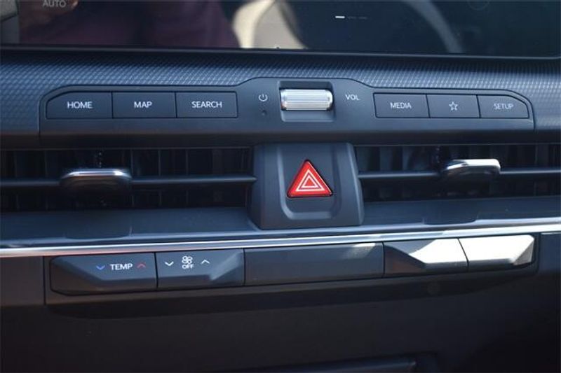 2025 Kia K4 GT-LineImage 27