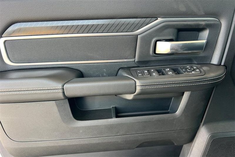 2026 Ram 2500 Big Horn photo 11