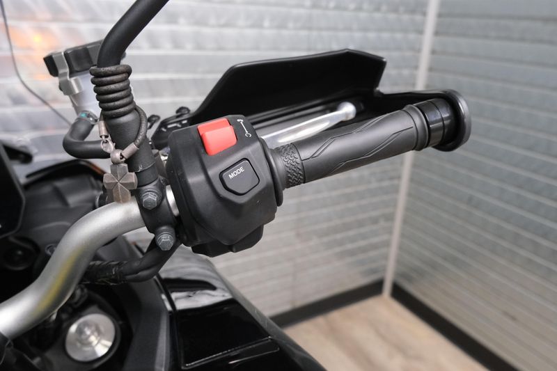 USED 2025 YAMAHA TRACER 9 Image 19