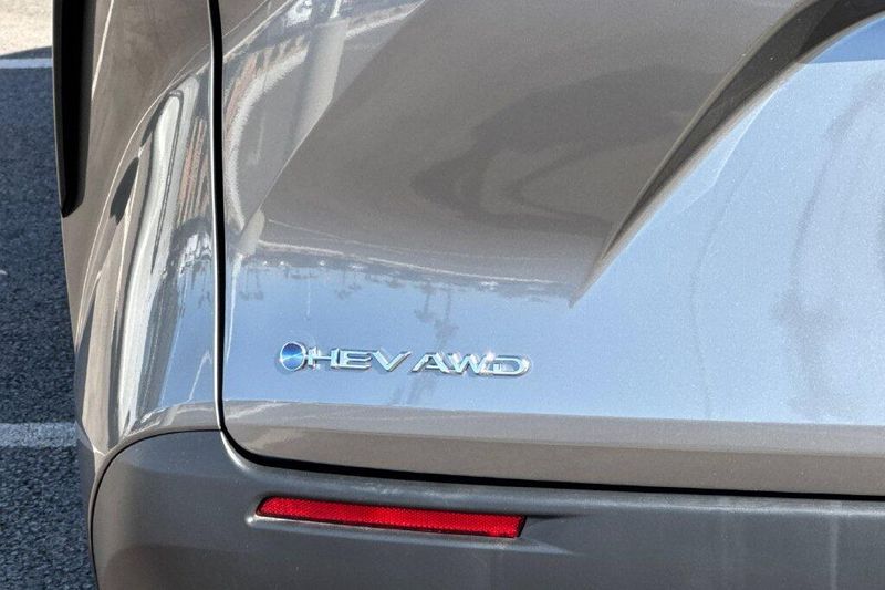 Used 2026 Toyota Sienna LEImage 26