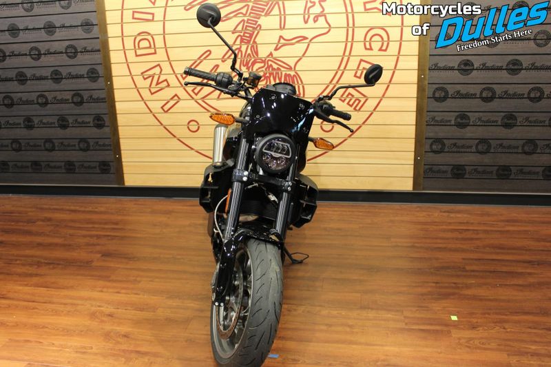 2023 Indian Motorcycle FTR Sport Image 3