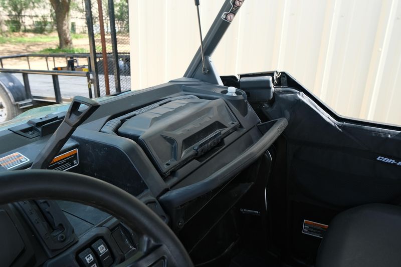 2025 Can-Am DEFENDER MAX DPS HD7 COMPASS GREEN Image 22
