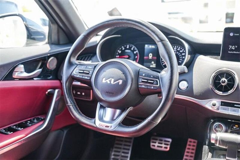 2022 Kia Stinger GT-LineImage 16