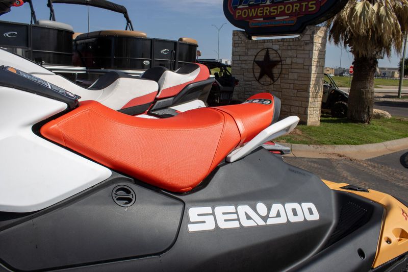 NEW 2026 SEADOO SPARK FOR 2 90HP CONVENIENCE PACKAGE WITH SOUND SYSTEM Image 15
