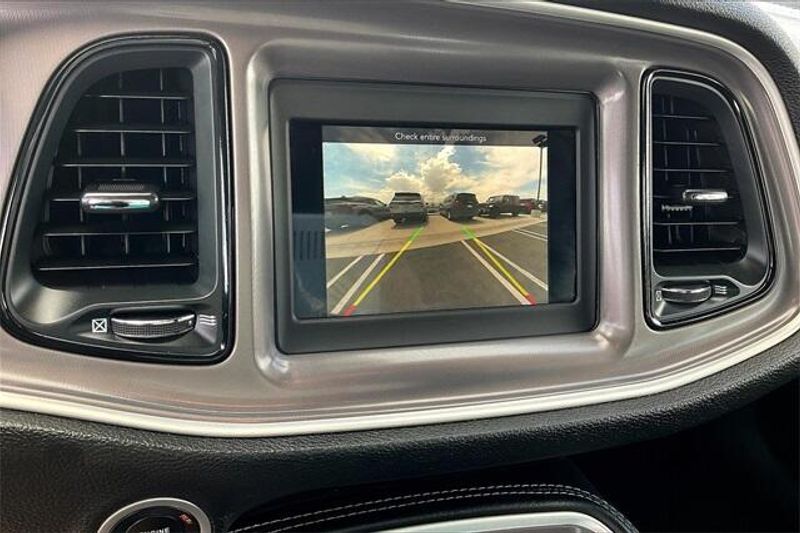 2022 Dodge Challenger SXTImage 21