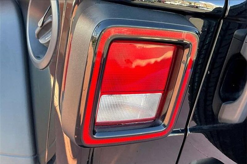 2021 Jeep Wrangler Unlimited Sport SImage 28