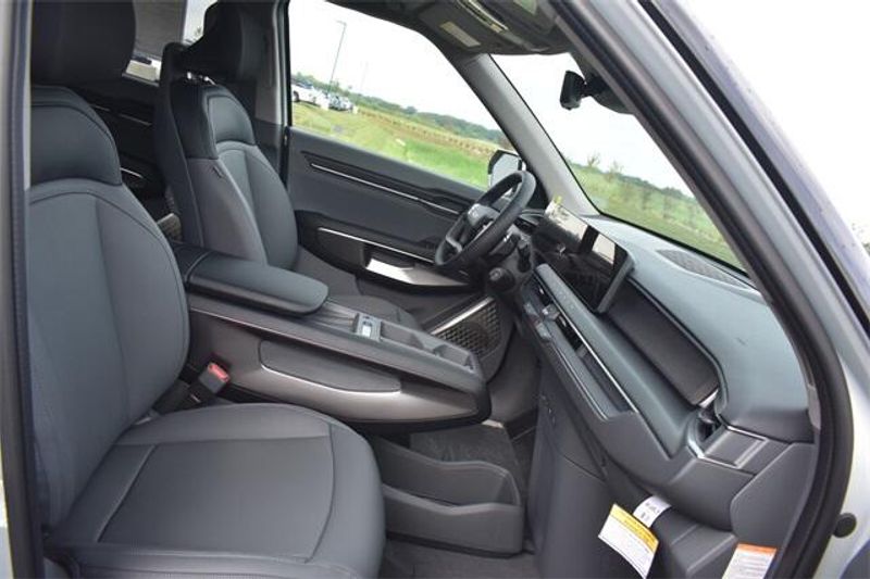New 2026 Kia EV9 Light Long RangeImage 15