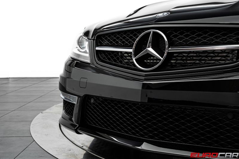 2012 Mercedes-Benz C-Class C 63 AMG *CARBON INTERIOR TRIM * SUNROOF*Image 10