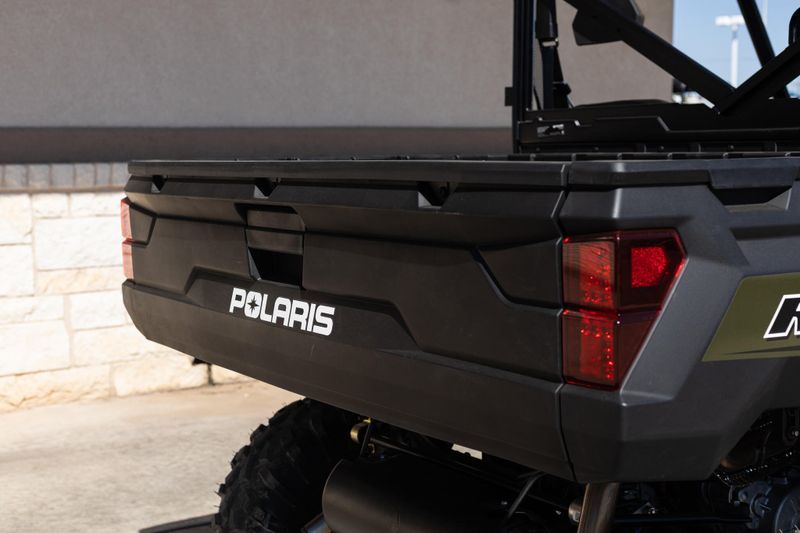 2025 Polaris RANGER 1000 EPS SAGE GREEN Image 10
