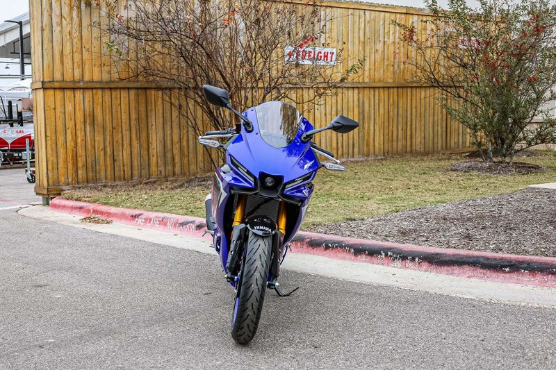 2025 Yamaha YZFR3 ABS TEAM BLUE Image 16