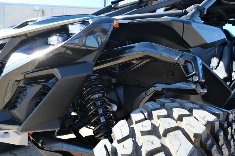 NEW 2026 CAN-AM MAVERICK R MAX X RC WITH SMARTSHOX 999T DCT Image 26