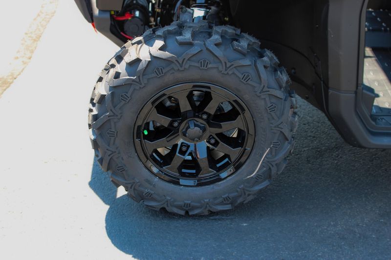 New 2025 Can-Am DEFENDER XT HD9 DUSTY NAVY Image 16