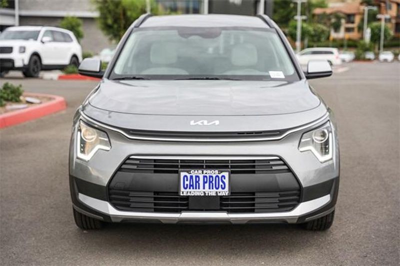 2025 Kia Niro EXImage 3