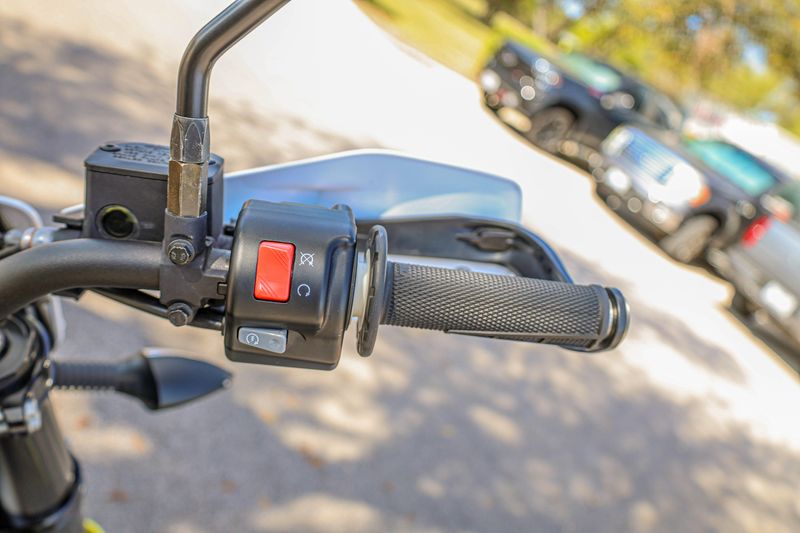 USED 2023 HUSQVARNA SUPERMOTO 701 Image 8