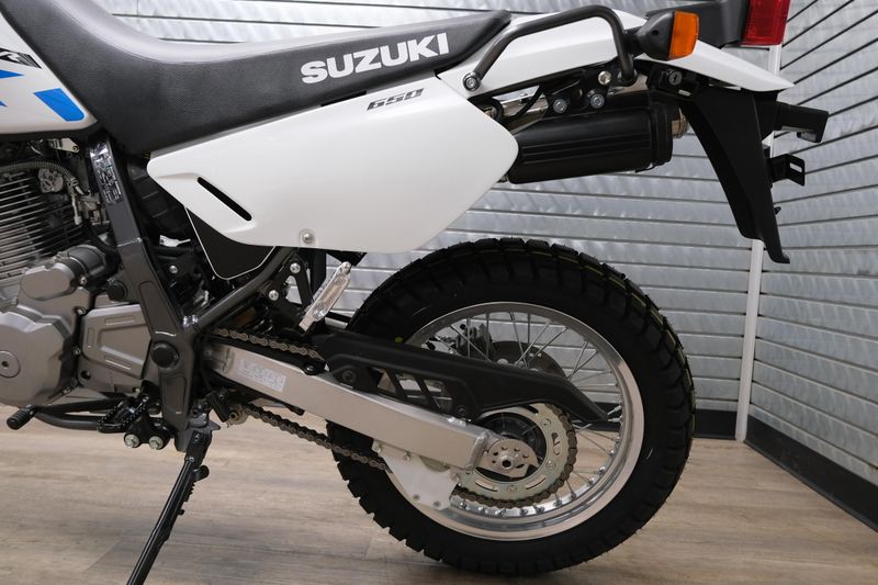 NEW 2026 SUZUKI DR650S Image 15