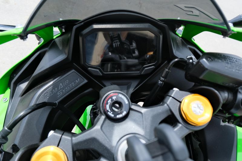 USED 2024 KAWASAKI NINJA ZX4RR ABS Image 26