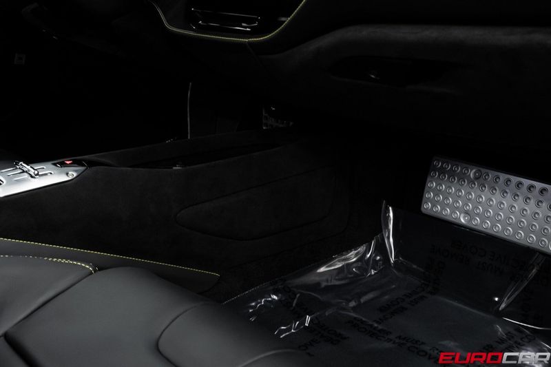 Used 2022 Ferrari SF90 Stradale *SUSPENSION LIFTER * CARBON FIBER OPTIONS*Image 38