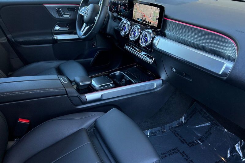 2023 Mercedes-Benz EQB 250+Image 18
