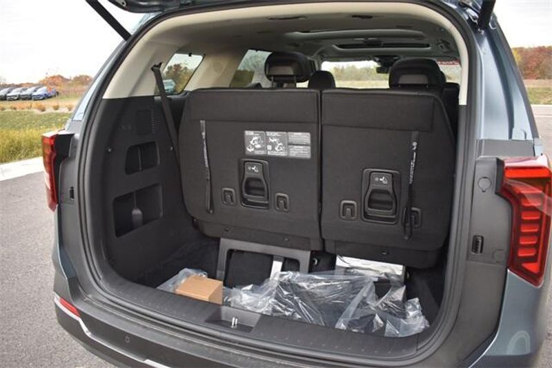 New 2026 Kia Carnival SX PrestigeImage 19