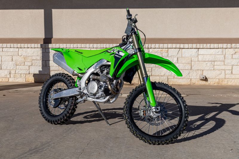 2025 Kawasaki KX450X LIME GREENImage 1