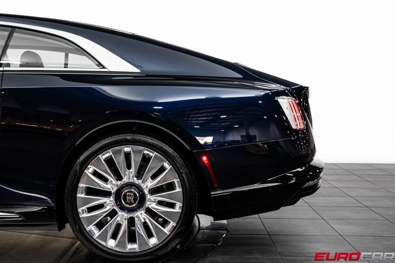 Used 2024 Rolls-Royce Spectre *LAUNCH PACKAGE * BESPOKE INTERIOR*Image 15
