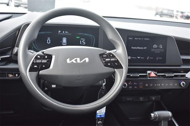 2025 Kia Niro LXImage 18