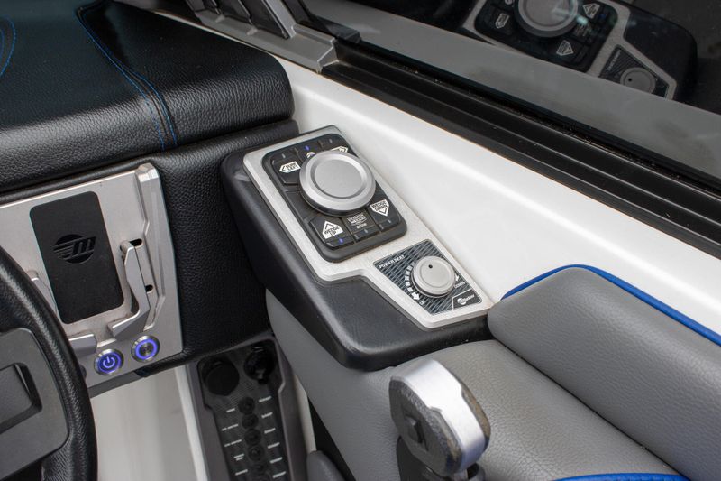 USED 2022 MALIBU M240 Image 28