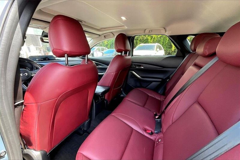 Used 2022 Mazda CX-30 2.5 S Carbon EditionImage 16