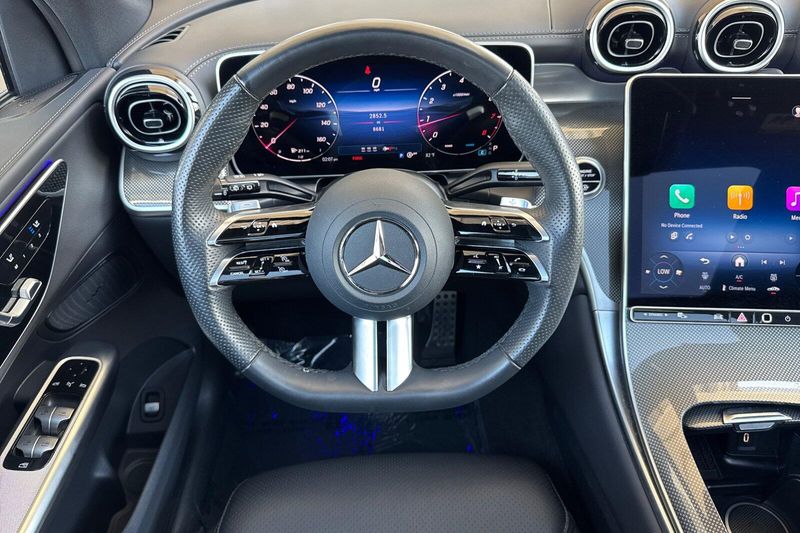 Used 2026 Mercedes-Benz GLC 300Image 16