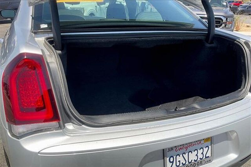 Used 2023 Chrysler 300 TouringImage 34
