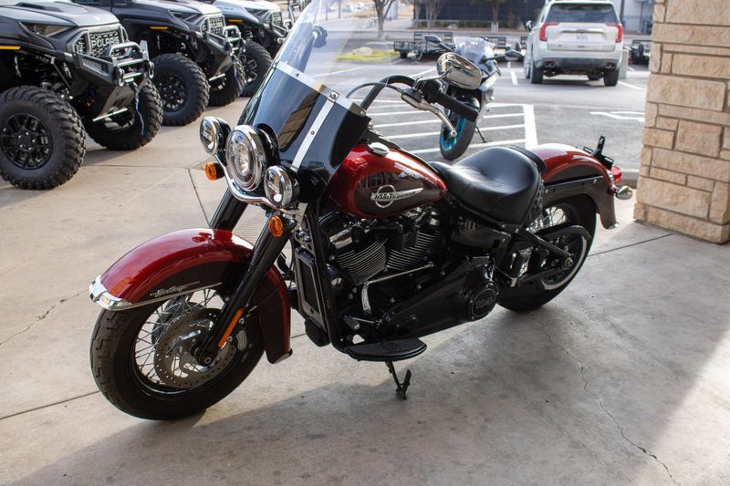 USED 2019 HARLEY SOFTAIL HERITAGE CLASSIC 114 Image 5