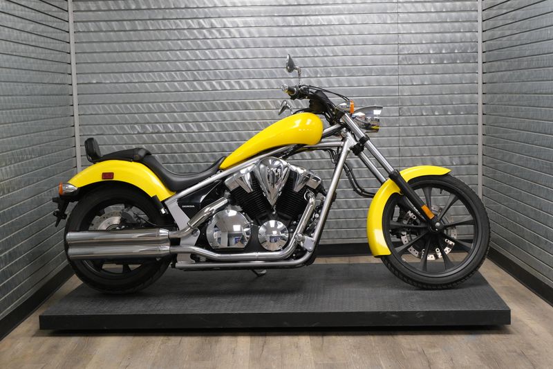 USED 2023 HONDA FURY Image 2