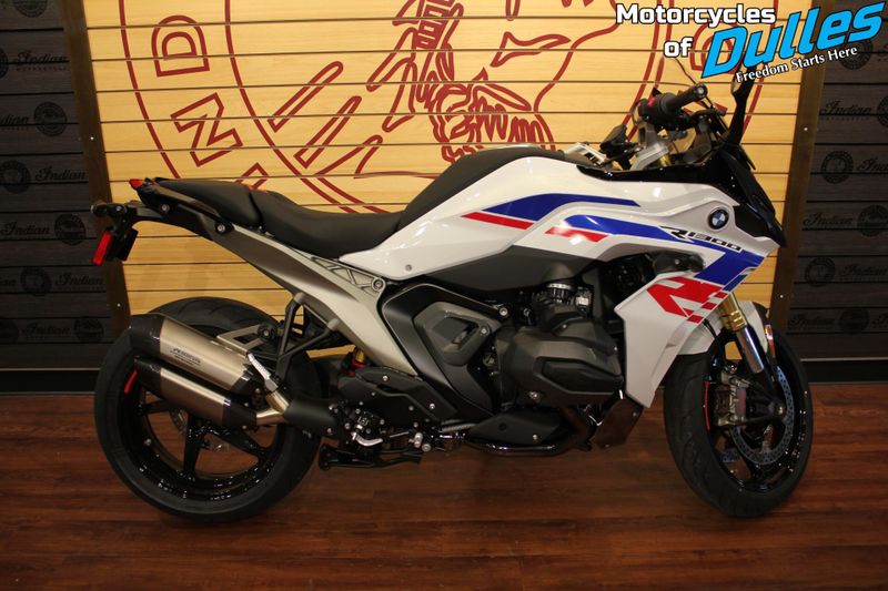 New 2026 BMW R1300RS Image 1