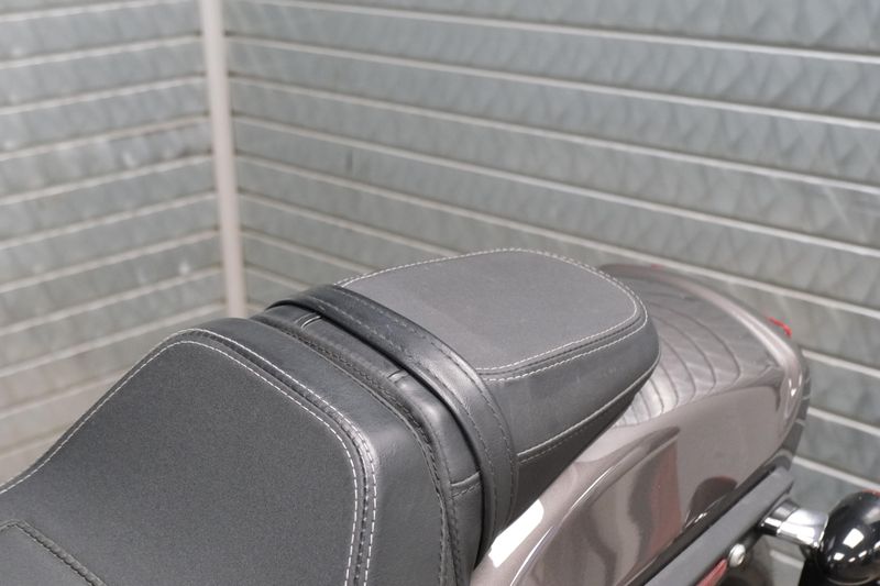 USED 2023 HARLEY SOFTAIL FAT BOB 114 Image 17