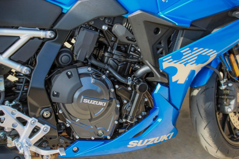 NEW 2026 SUZUKI GSX8R Image 13