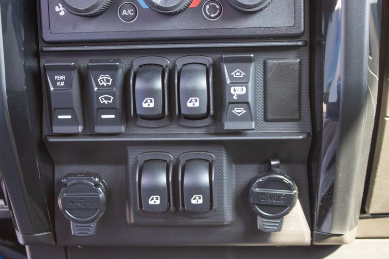 NEW 2026 POLARIS RANGER CREW XD 1500 MOUNTAINEER EDITION Image 42