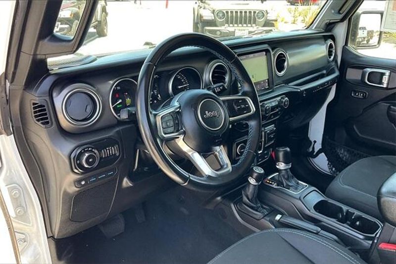 Used 2022 Jeep Wrangler 4xE Unlimited Rubicon 4xeImage 14